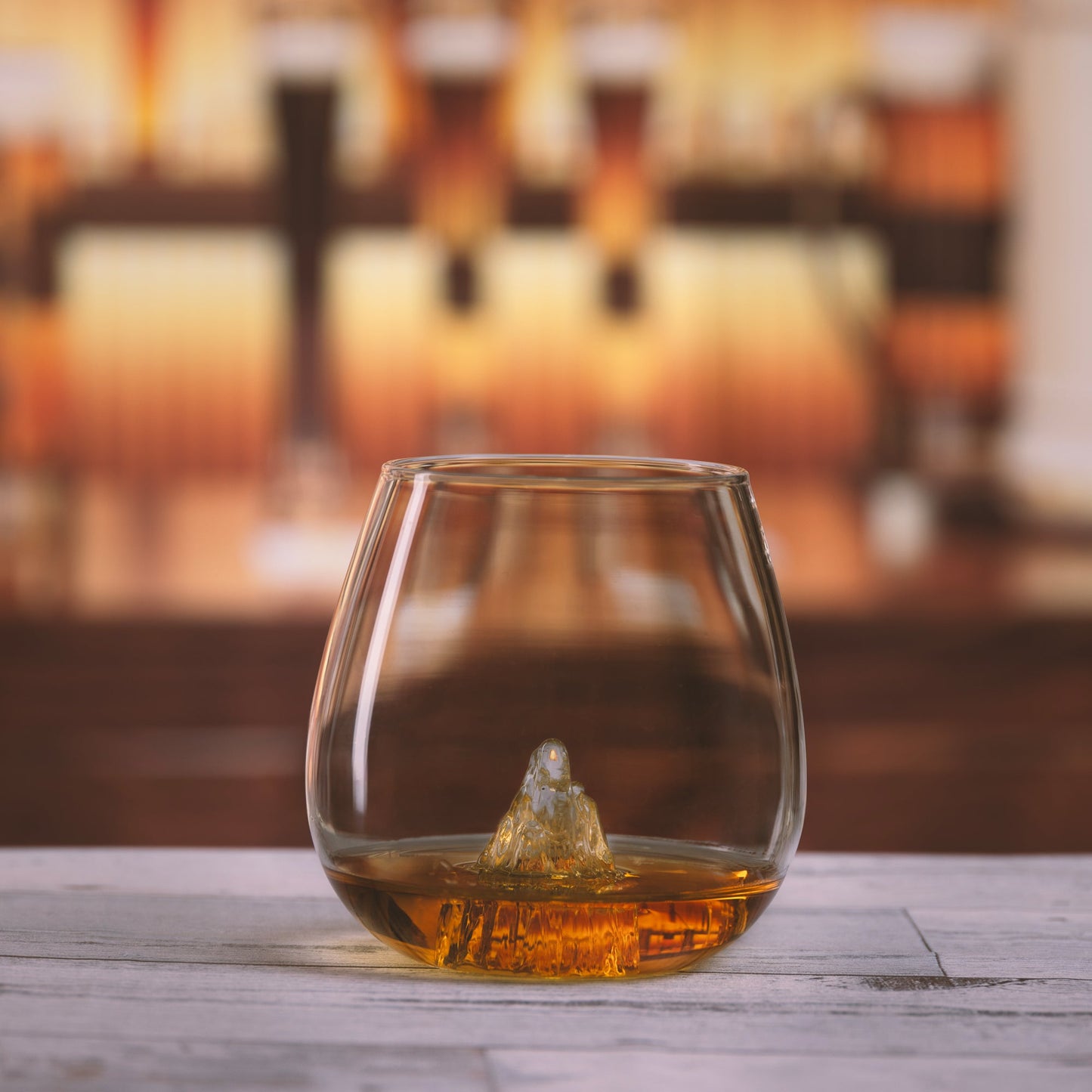 Bar Bespoke Mountain in a Glass
