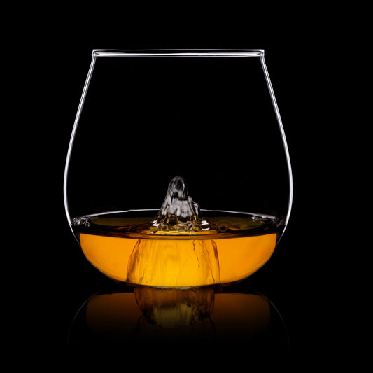 Bar Bespoke Mountain in a Glass